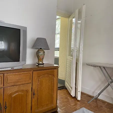 Apartment New Institut