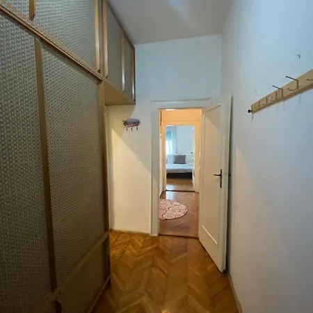 Apartment New Institut Belgrade