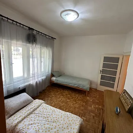 New Institut Apartment *